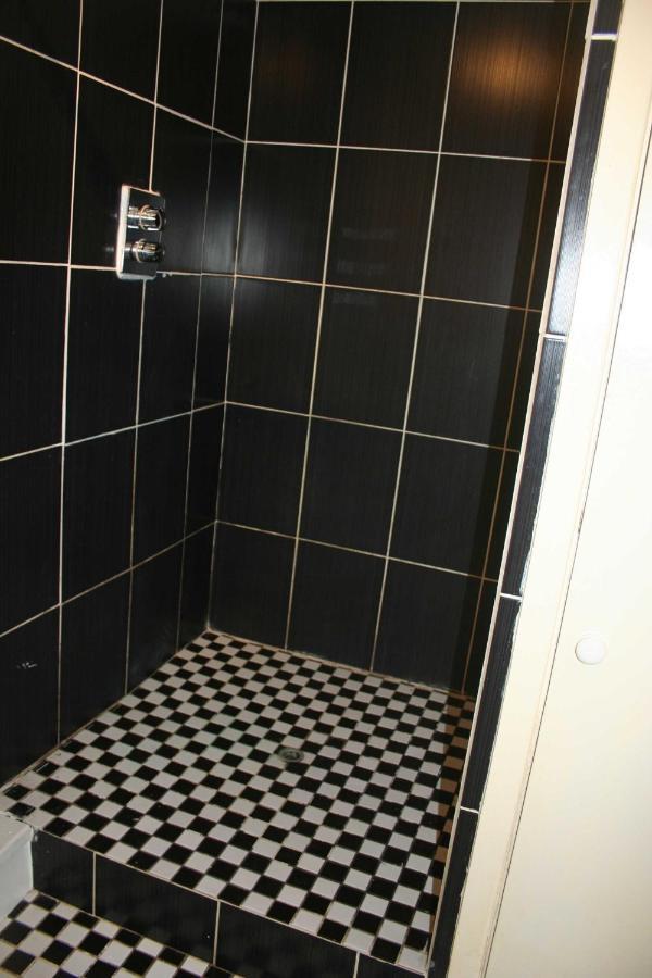 The Nook - Farm Park With Hot Tub & Dome * Swansea